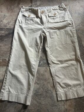 Banana Republic off white/tan cropped pants
